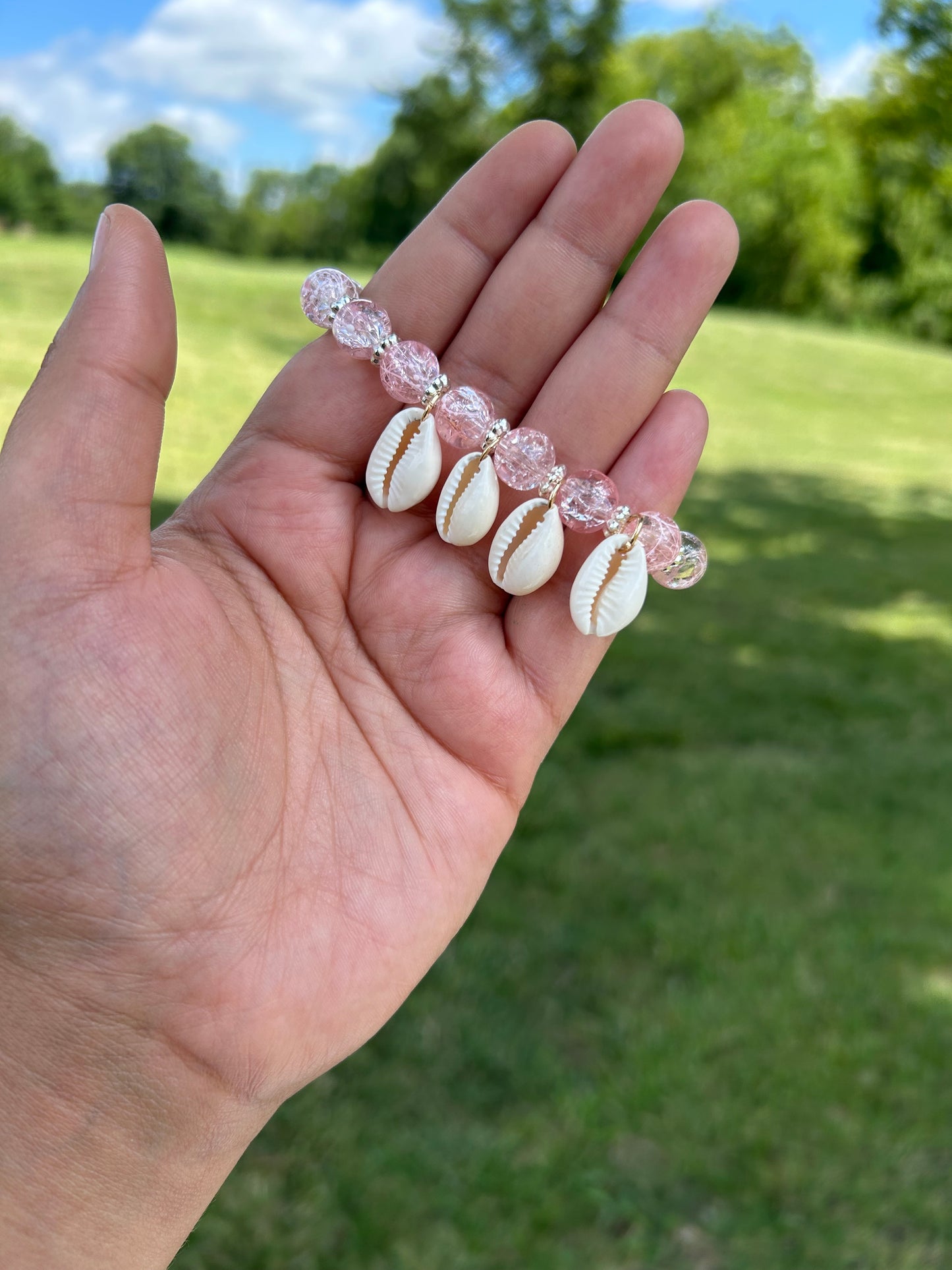 4444 Cowrie Shell Glass Bracelet
