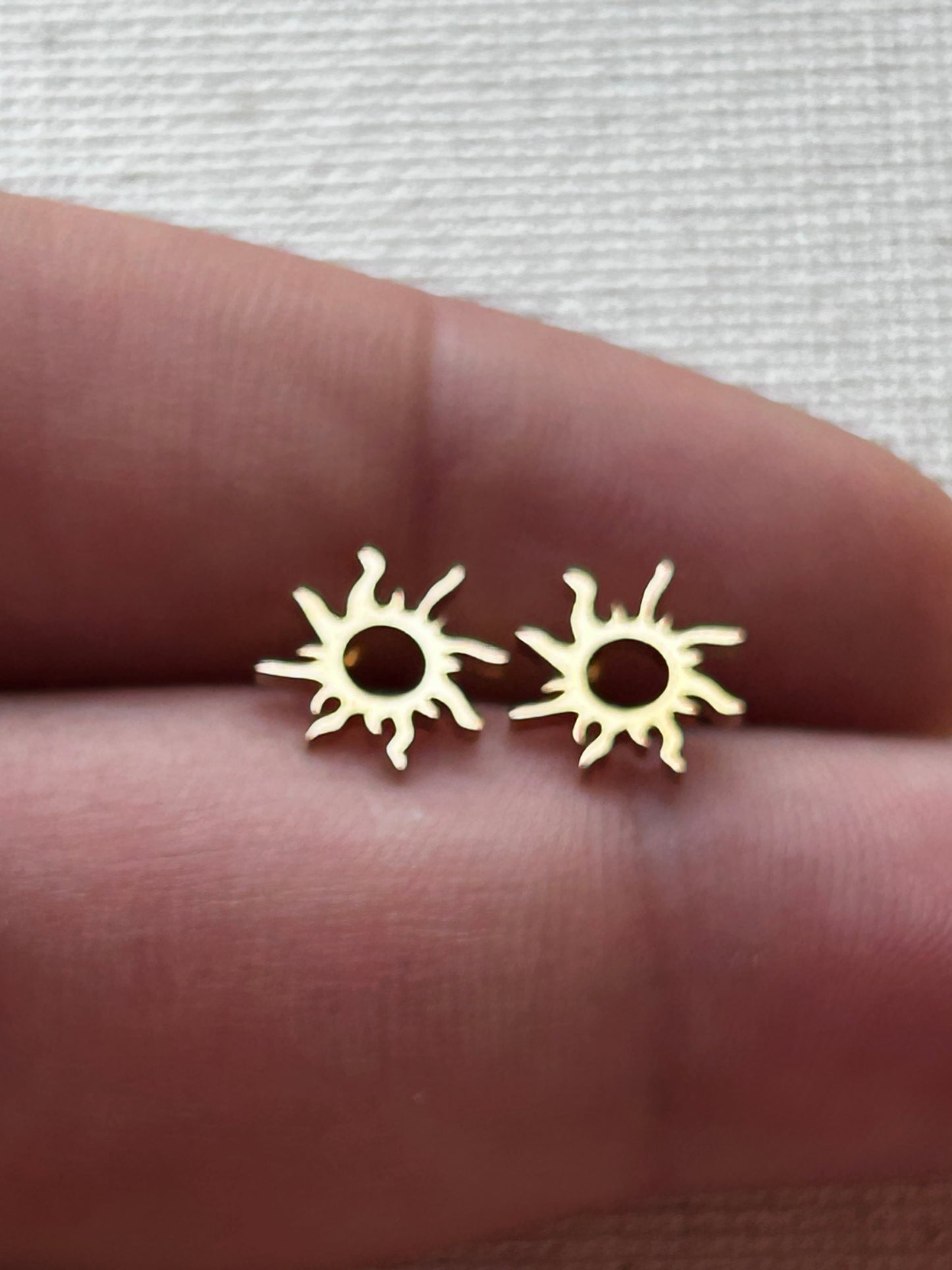 Gold Chain Sun Necklace & Earring Set