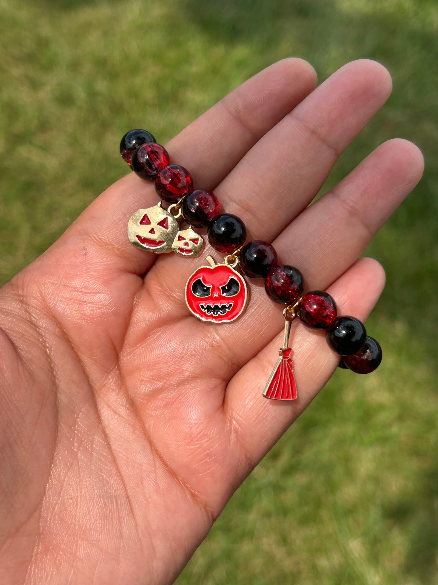 Spooky Bracelet Style Red Punkins’